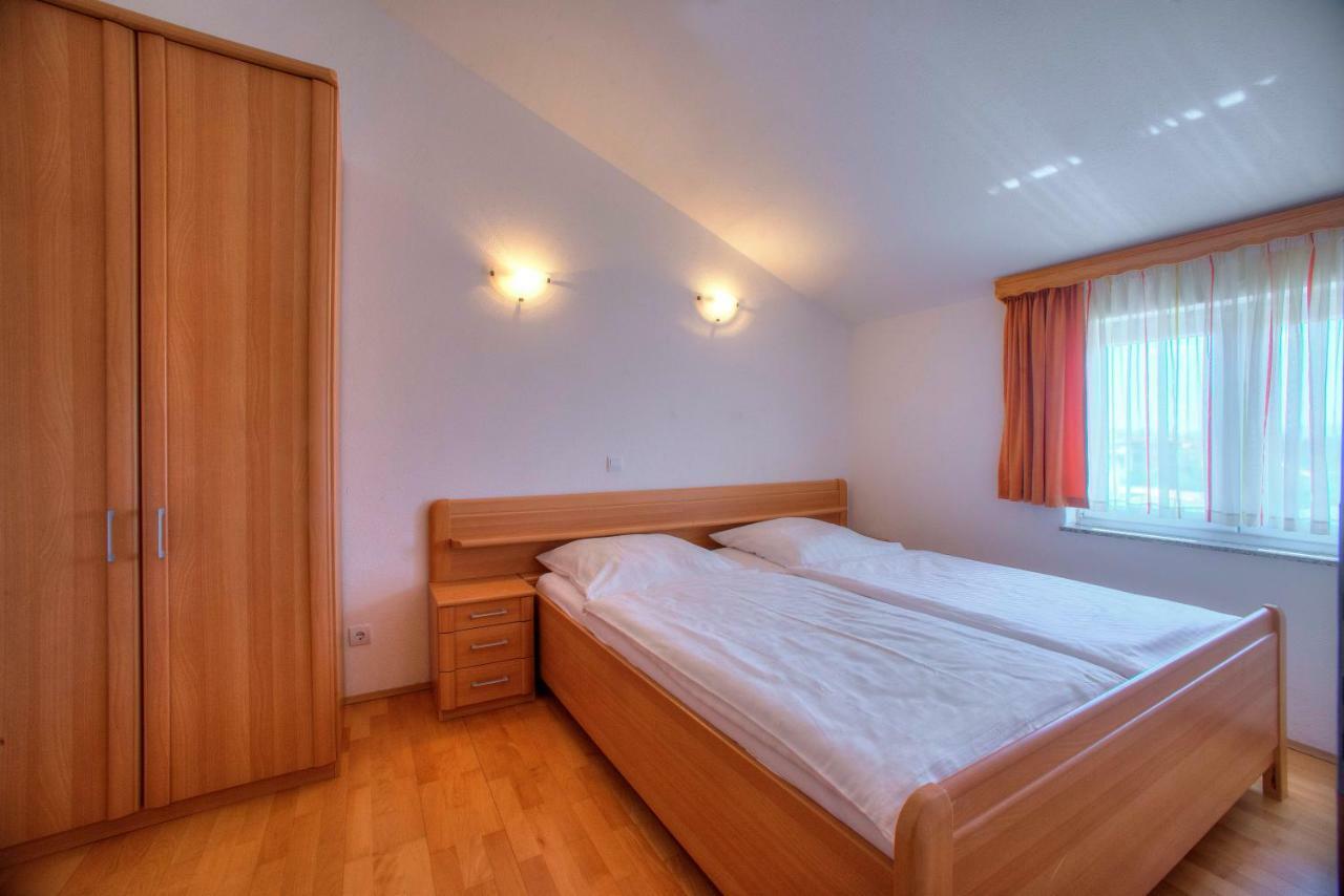 Villa D&I Srima Buitenkant foto